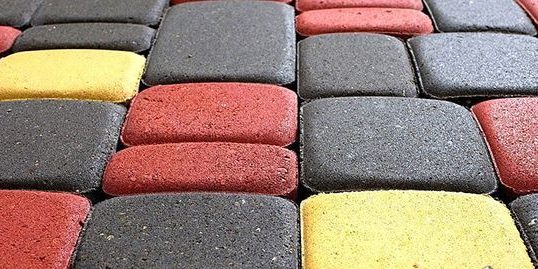 cvetnaja-trotuarnaja-plitka