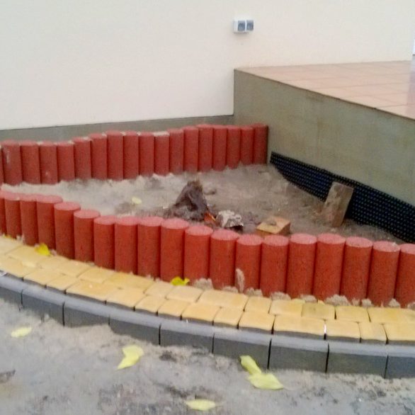 Квітники з палісадами