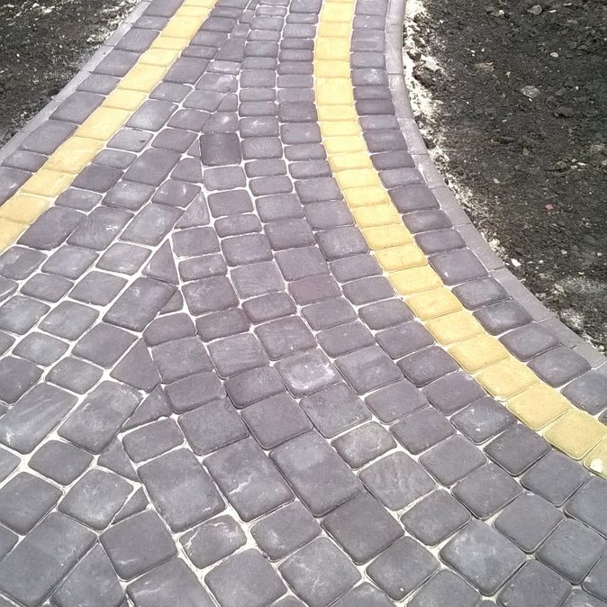 Доріжки та відмостки із Старого міста
