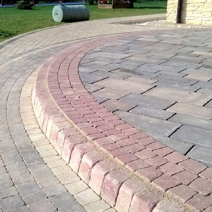 Сходинки і доріжки